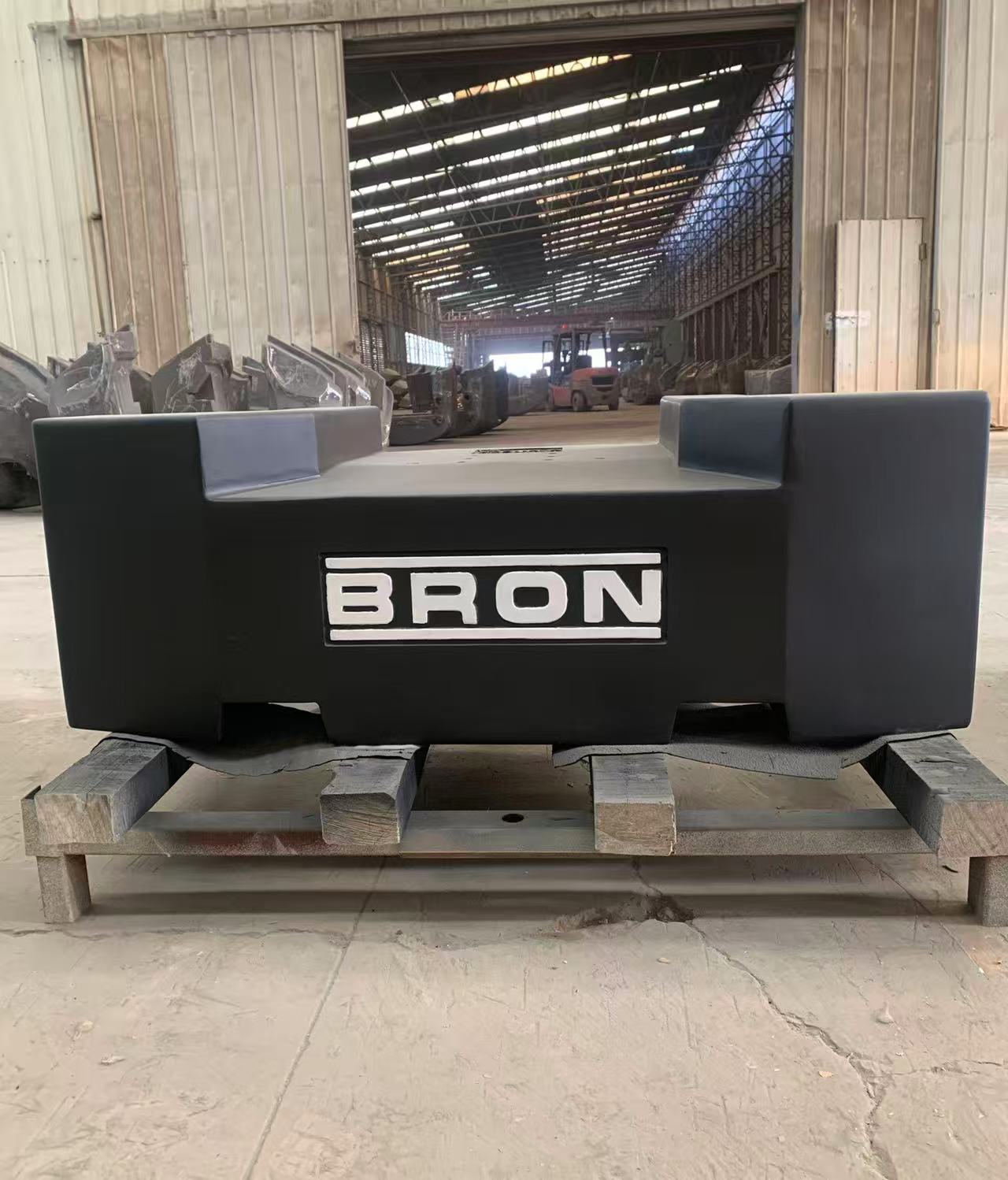 関節式ブームリフト用カウンターウェイト