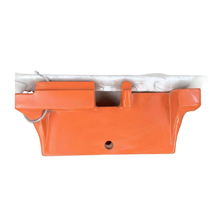 空気圧タイヤ付きコンパクター カウンターウェイト